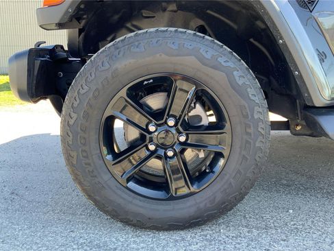 Used 2021 Jeep Wrangler Unlimited Sahara AWD/4WD image 24