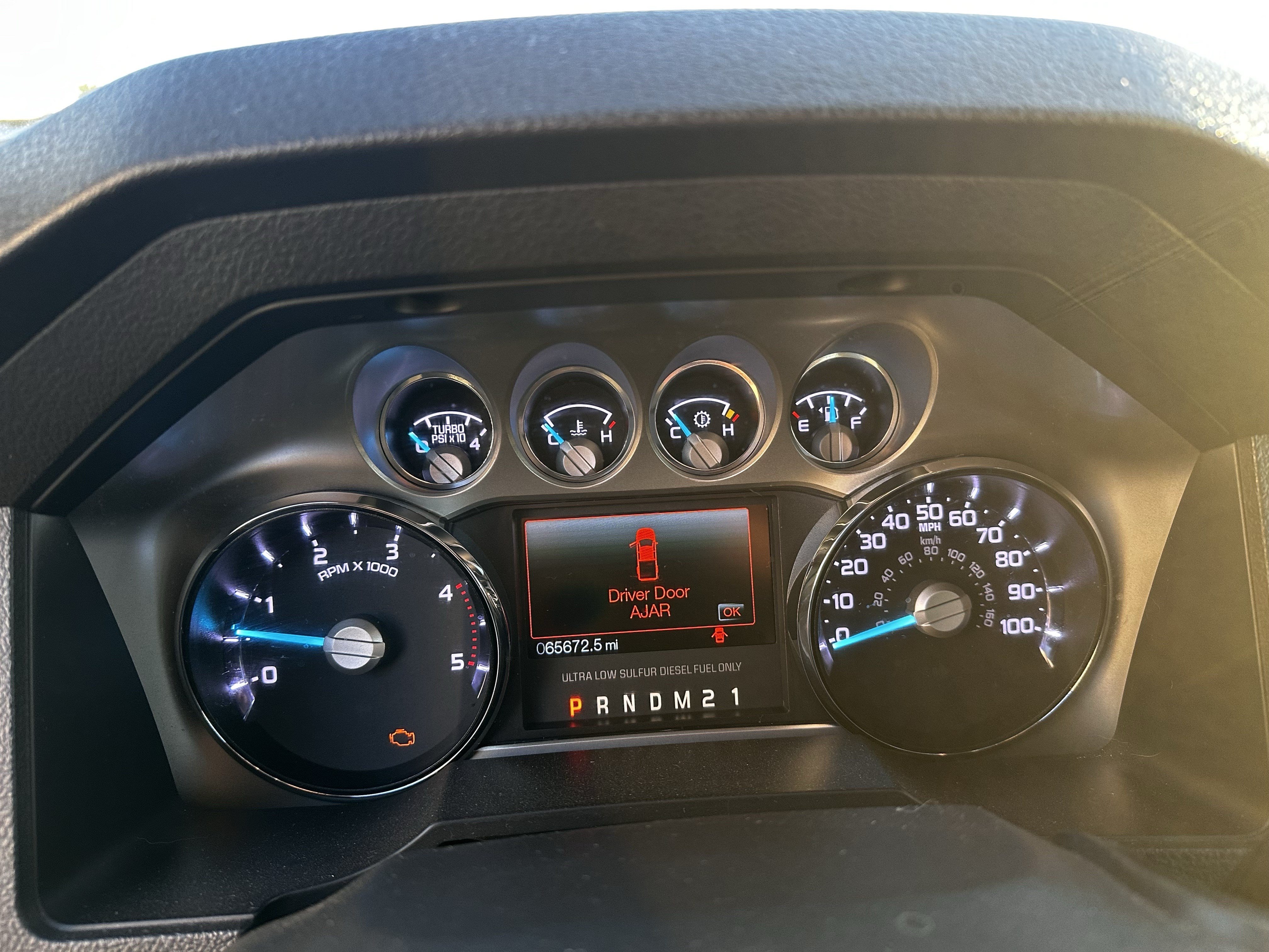 Used 2015 Ford F250 Platinum w/ FX4 Off-Road Package AWD/4WD image 7