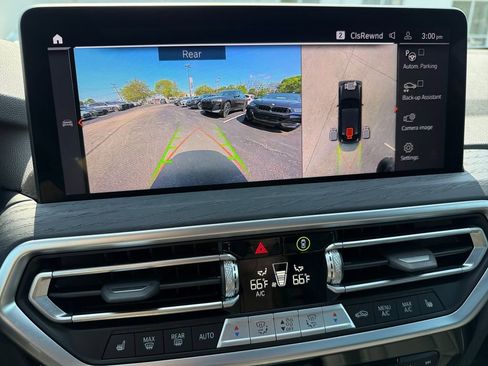 Used 2025 BMW X4 xDrive30i w/ Premium Package AWD/4WD image 22