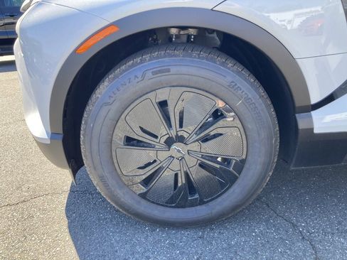 New 2026 Chevrolet Blazer EV LT image 25