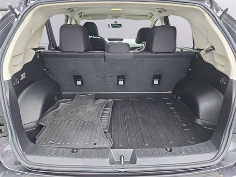 Used 2016 Subaru Crosstrek 2.0i Premium image 27