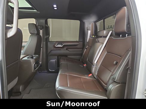 Used 2024 GMC Sierra 2500 Denali w/ Denali Reserve Package image 13