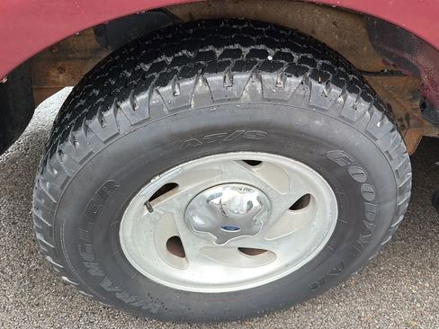 Used 1998 Ford Expedition 4WD image 24