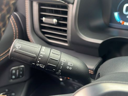 Used 2022 Ford Expedition Platinum image 16