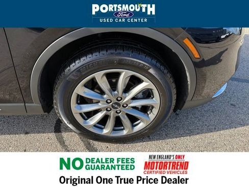 Used 2022 Lincoln Corsair AWD w/ Premium Package image 30