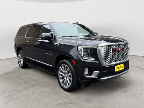 Certified 2024 GMC Yukon XL Denali w/ Advanced Technology Package AWD/4WD image 7