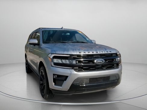 Certified 2023 Ford Expedition Limited image 2