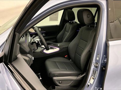 Used 2026 Mercedes-Benz GLS 450 4MATIC image 16