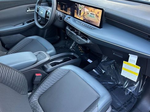 New 2026 Nissan Leaf Platinum+ image 13