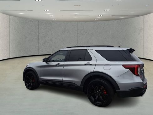 Used 2021 Ford Explorer ST w/ Equipment Group 401A image 7