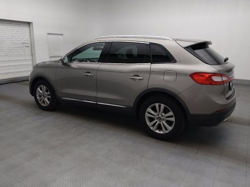 Used 2016 Lincoln MKX Premiere w/ Cargo Accessories Package FWD image 3