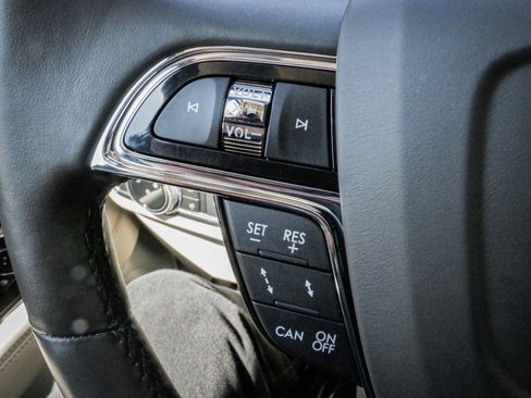 Used 2021 Lincoln Navigator L Reserve AWD/4WD image 18