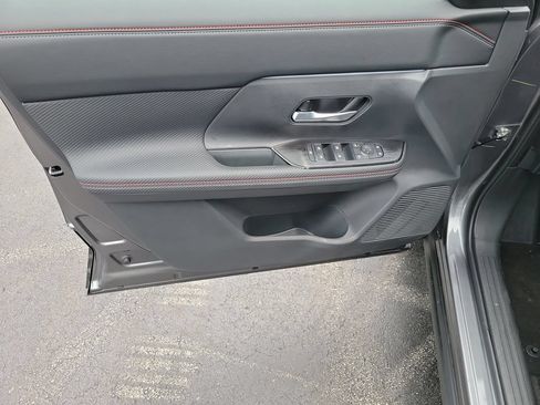 New 2026 Nissan Kicks SR AWD/4WD image 26