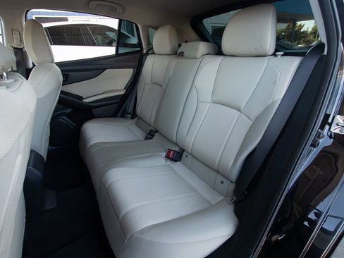 Used 2017 Subaru Impreza 2.0i Premium image 6