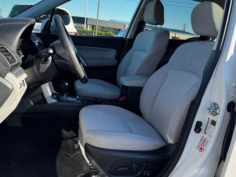 Used 2017 Subaru Forester 2.5i Premium w/ All-Weather Package image 18