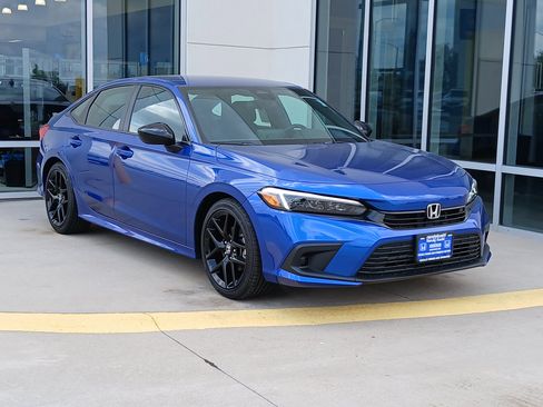 Used 2024 Honda Civic Sport image 5