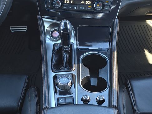 Used 2022 Nissan Maxima SR w/ Sport Mat Group image 24