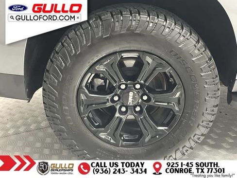 Used 2022 GMC Yukon XL SLE w/ Gmc Pro Safety Plus Package AWD/4WD image 31