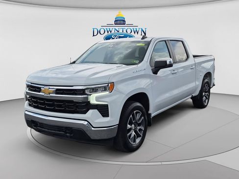 Used 2025 Chevrolet Silverado 1500 LT AWD/4WD image 7