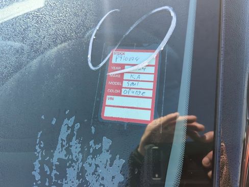 Certified 2024 Kia Soul LX image 6