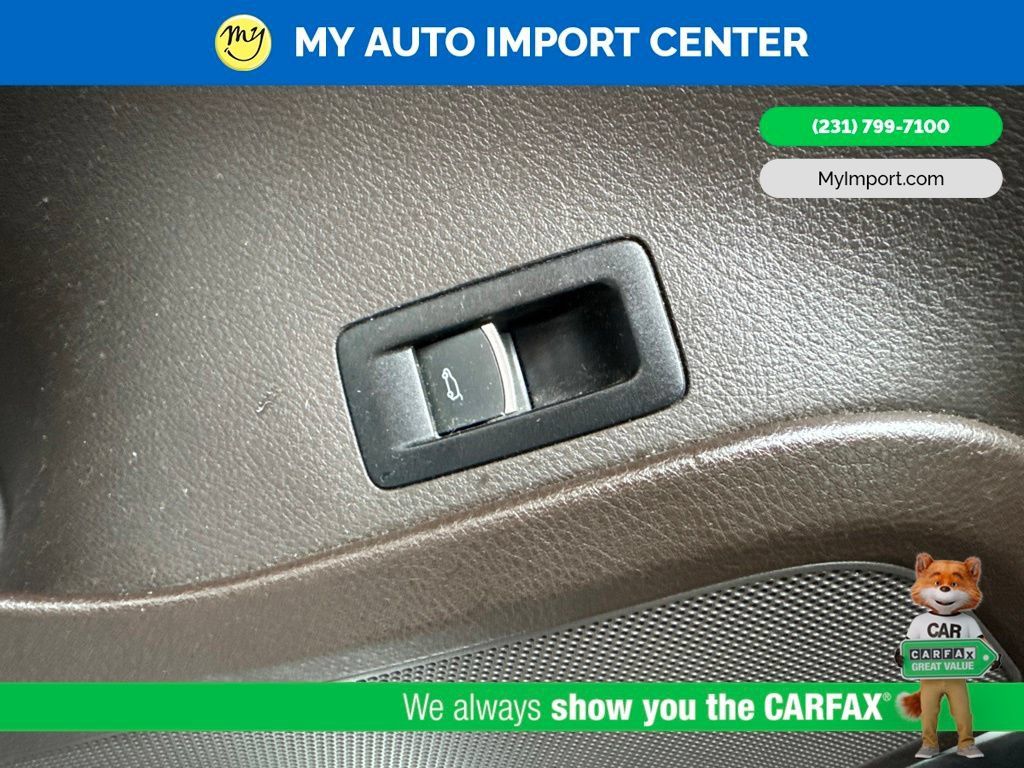 Used 2014 Volkswagen Touareg TDI AWD/4WD image 11