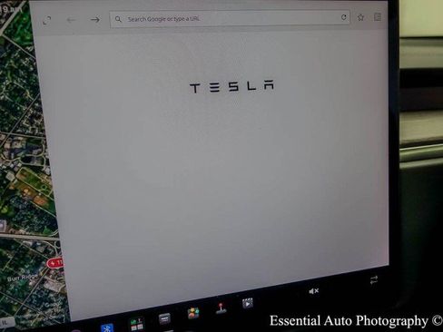 Used 2022 Tesla Model S AWD/4WD image 26