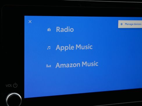 Used 2023 Toyota Highlander LE image 31