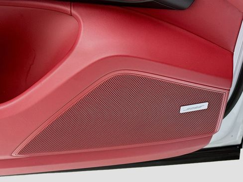 Used 2023 Porsche Cayenne Turbo image 21