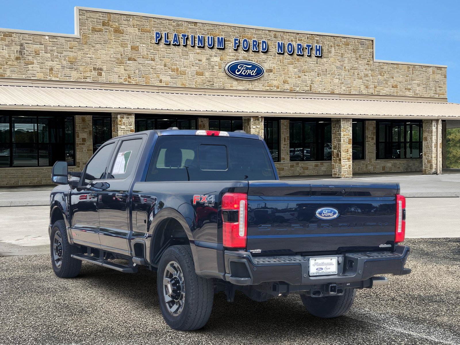 Certified 2024 Ford F250 Lariat w/ Lariat Ultimate Package AWD/4WD image 4