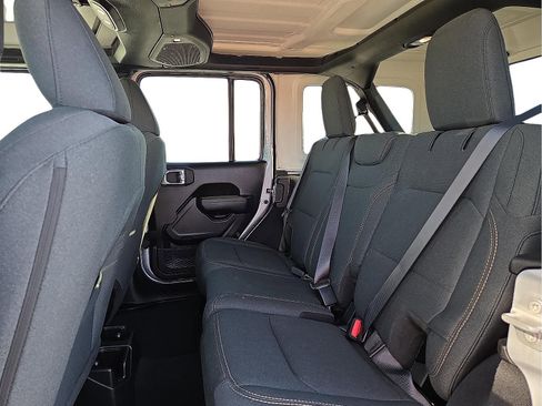 Used 2024 Jeep Wrangler Sport S image 10