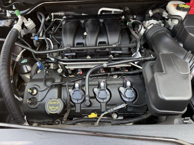 Used 2018 Ford Explorer FWD image 29