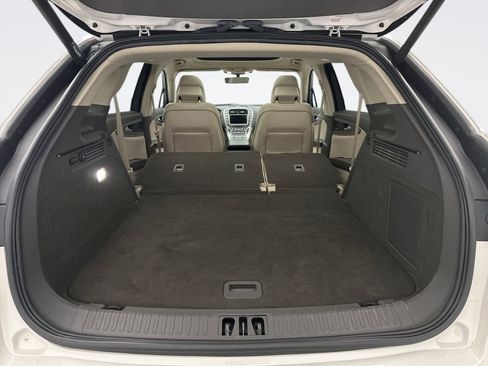 Used 2019 Lincoln Nautilus Reserve w/ Driver Assistance Package image 24