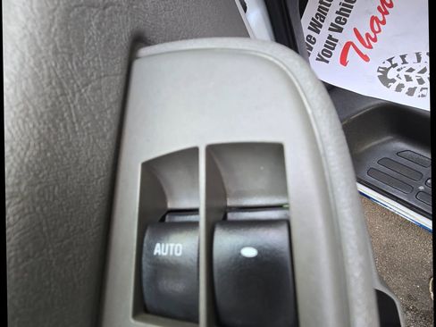 Used 2018 Chevrolet Express 3500 w/ Power Convenience Package image 14