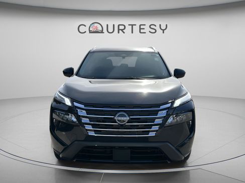 Certified 2025 Nissan Rogue SV w/ SV Premium Package image 10