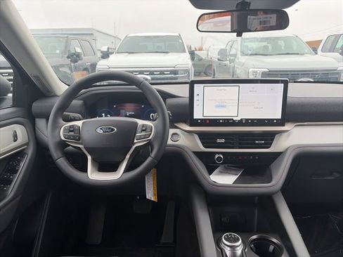 New 2026 Ford Explorer Active w/ Active Comfort Package image 14