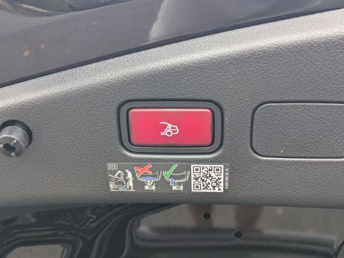 New 2026 Mercedes-Benz CLE 450 4MATIC Cabriolet image 13