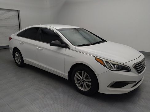 Used 2017 Hyundai Sonata SE image 11