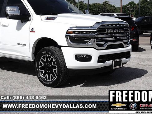 Used 2025 RAM 2500 Limited AWD/4WD image 43