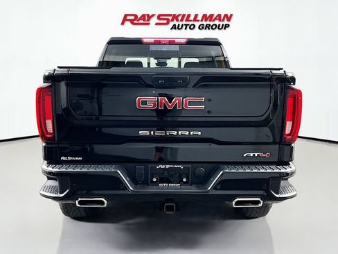 Used 2025 GMC Sierra 1500 AT4 w/ AT4 Premium Package AWD/4WD image 6