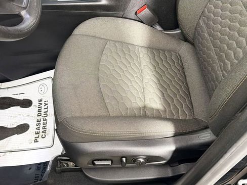 Used 2020 Chevrolet Equinox LT FWD image 18