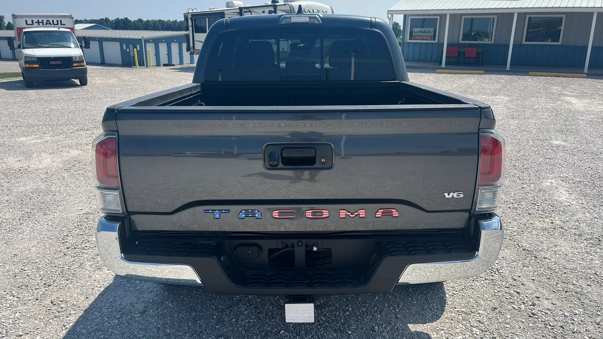 Used 2022 Toyota Tacoma TRD Off-Road AWD/4WD image 4