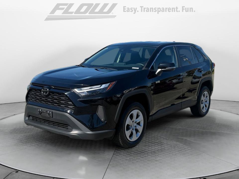 Certified 2025 Toyota RAV4 LE AWD/4WD image 4