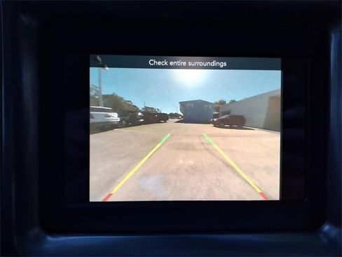 Used 2021 Dodge Challenger SXT image 24