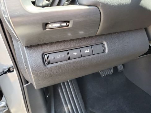 New 2025 Nissan Pathfinder SL w/ Cargo Package image 18