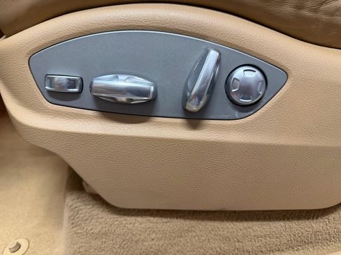 Used 2014 Porsche Cayenne Diesel AWD/4WD image 17