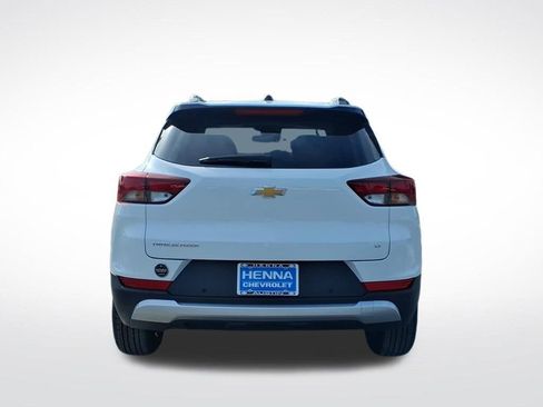 New 2026 Chevrolet TrailBlazer LT w/ Convenience Package FWD image 4