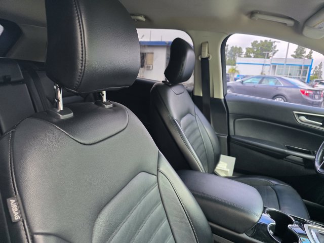 Used 2018 Ford Edge SEL w/ Equipment Group 201A FWD image 19
