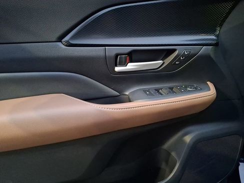 New 2026 Toyota Grand Highlander AWD Hybrid image 7