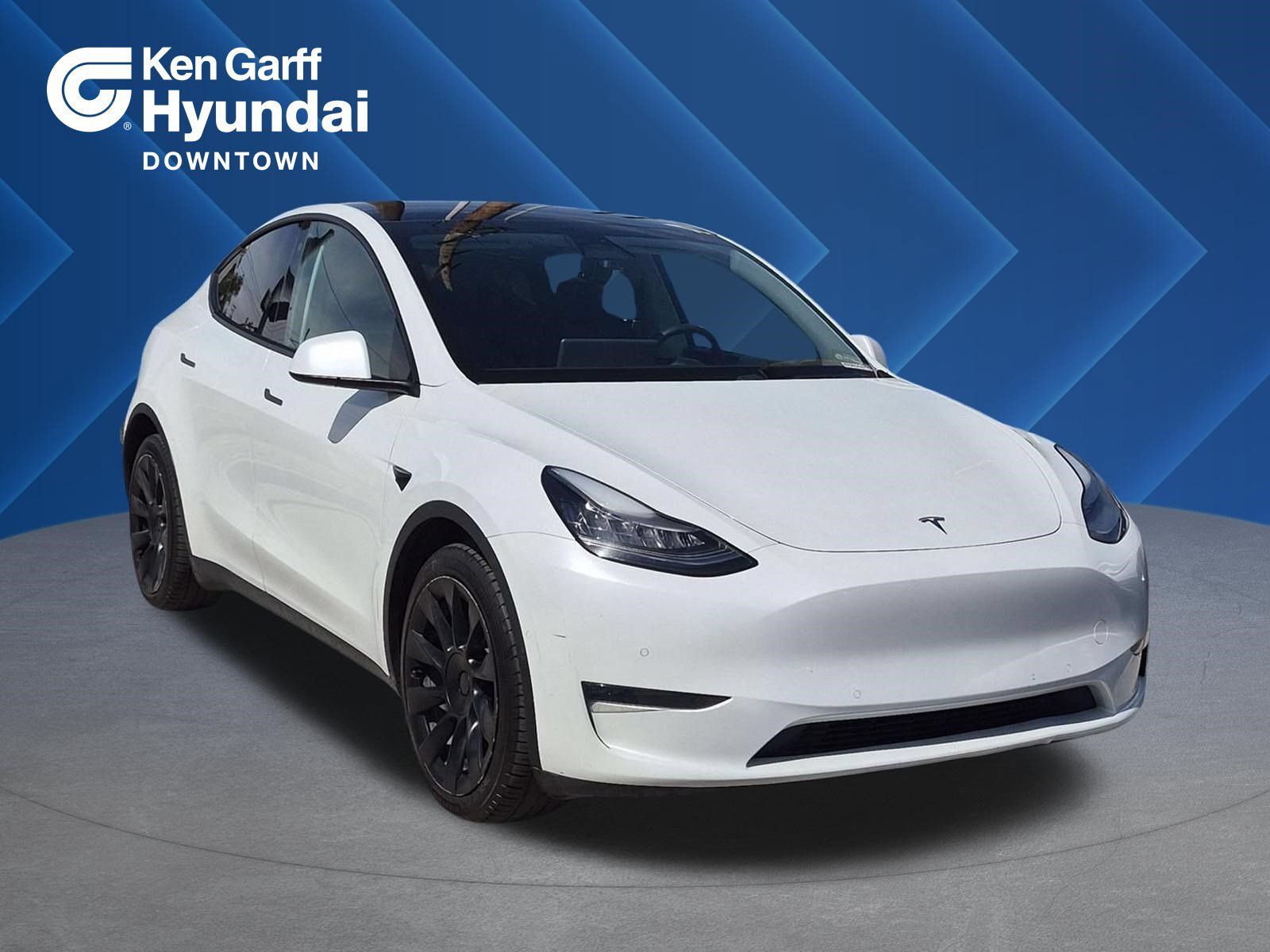 Used 2021 Tesla Model Y Long Range AWD/4WD image 1