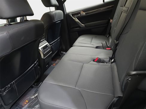 Certified 2023 Lexus GX 460 Premium image 13